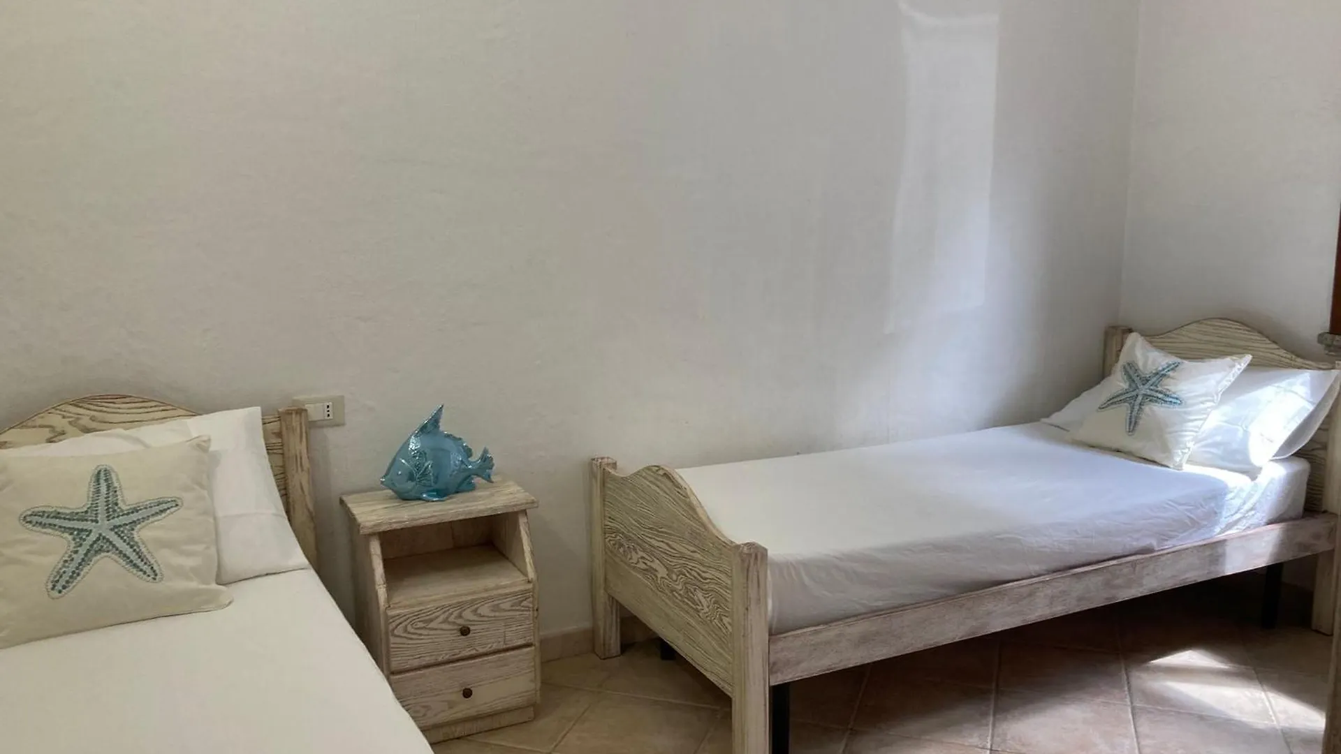 Casa vacanze Villa Abba Sixty - View, Pool & Parking - 200Mt Sea Tertenìa